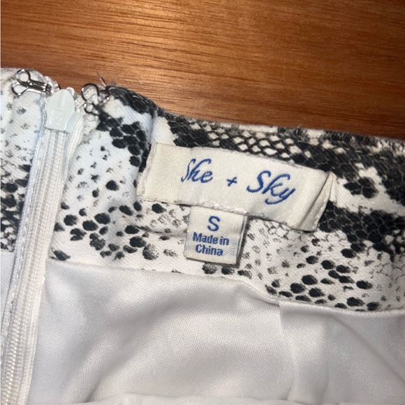 Snake print skirt - Picture 3 of 3